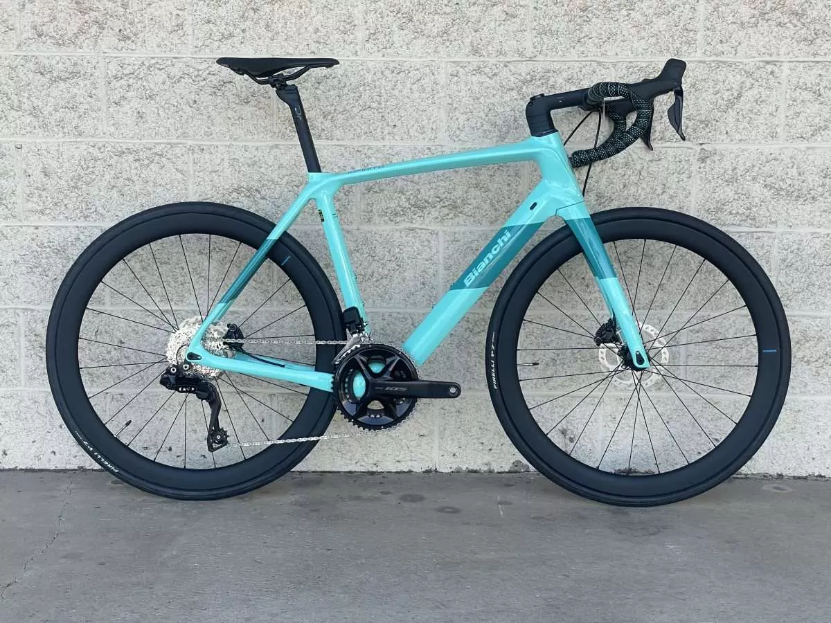 Bianchi Infinito CV 105Di2 12-Speed