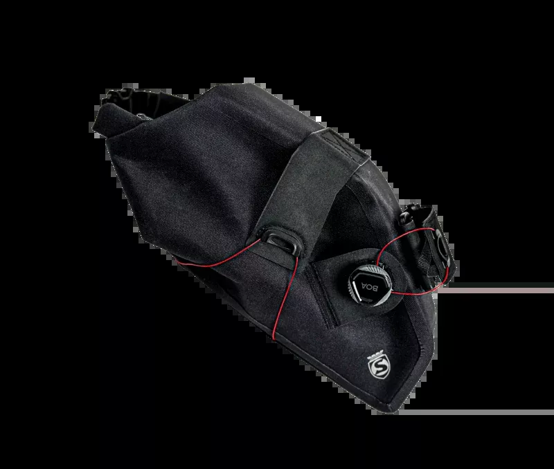 Grinta Roll Top Bag