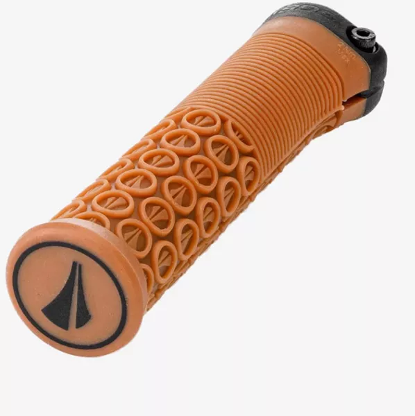 SDG Thrice 31 Grips