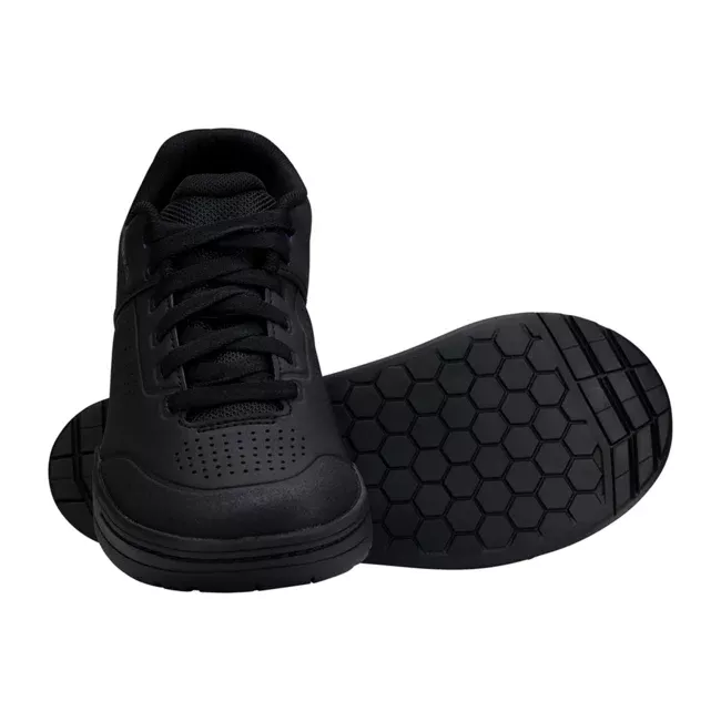 SHIMANO GR501 Flat Pedal Mountain Bike Shoe – Youth Sizes – Closeout