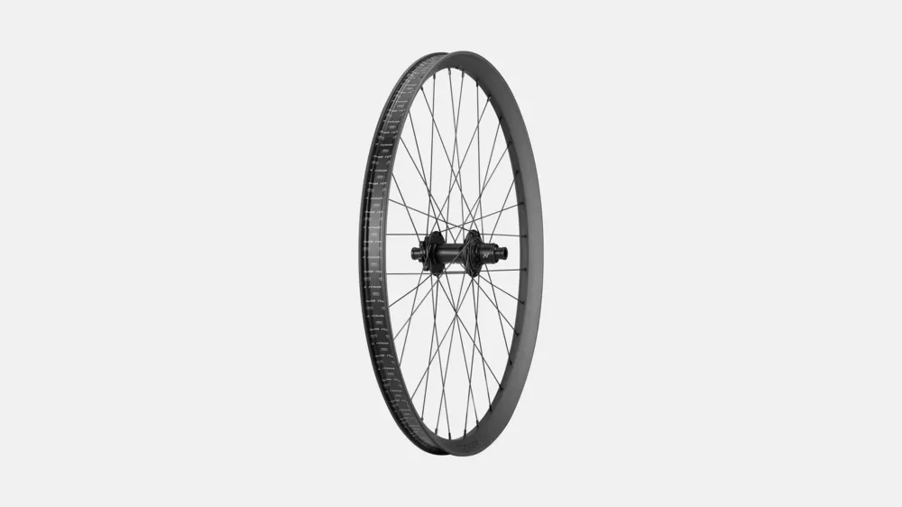 Specialized Traverse HD i9 1/1 29-inch Rear